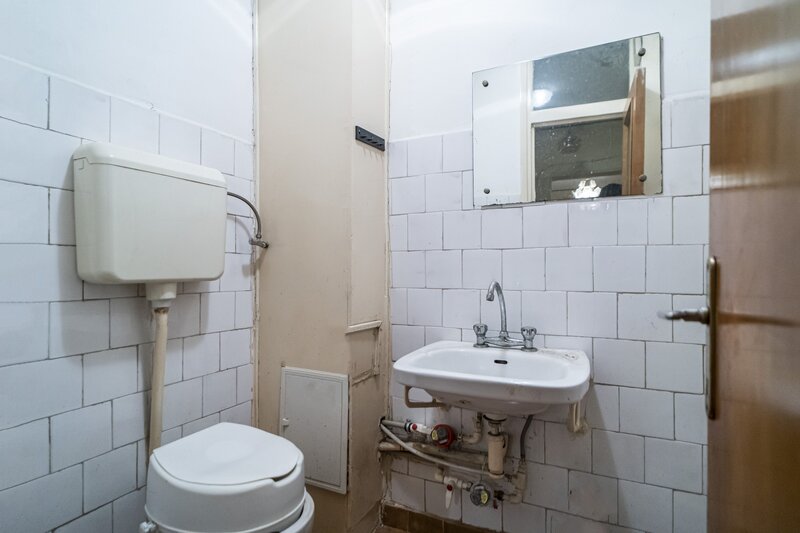 Drumul Taberei 3 camere, 4/10, bloc stradal, c-tie 1980, bucatarie mare, 2 bai